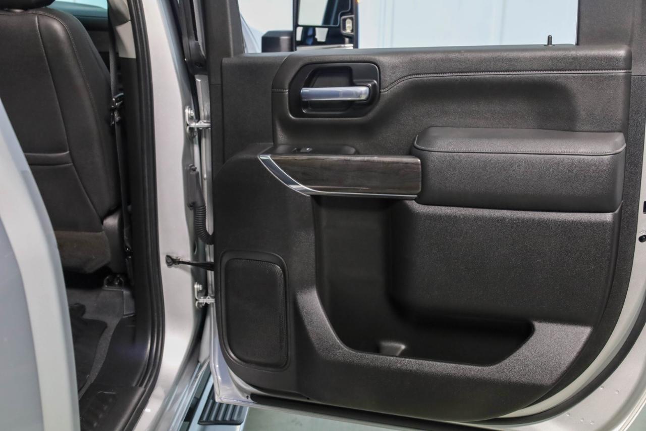 Chevrolet Silverado 2500HD 4WD Crew Cab 159" LTZ 2023