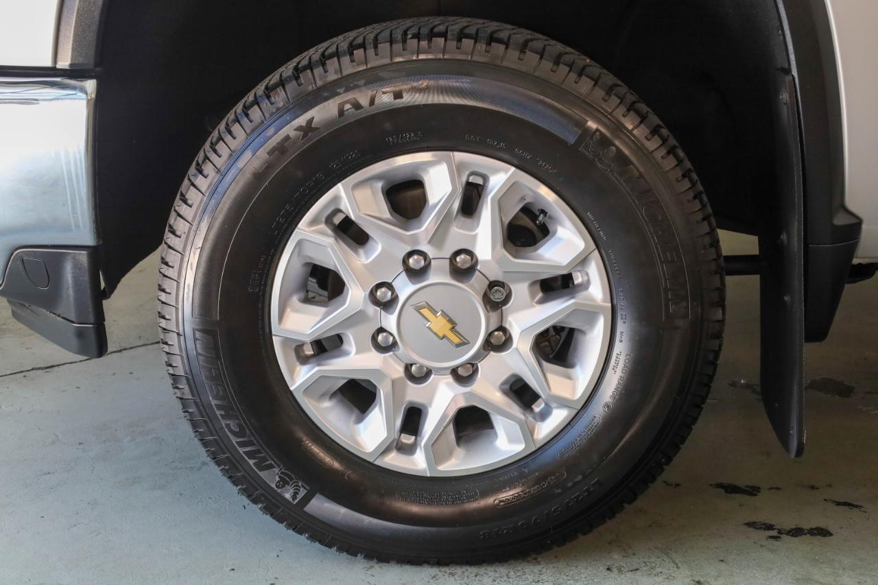 Chevrolet Silverado 2500HD 4WD Crew Cab 159" LTZ 2023