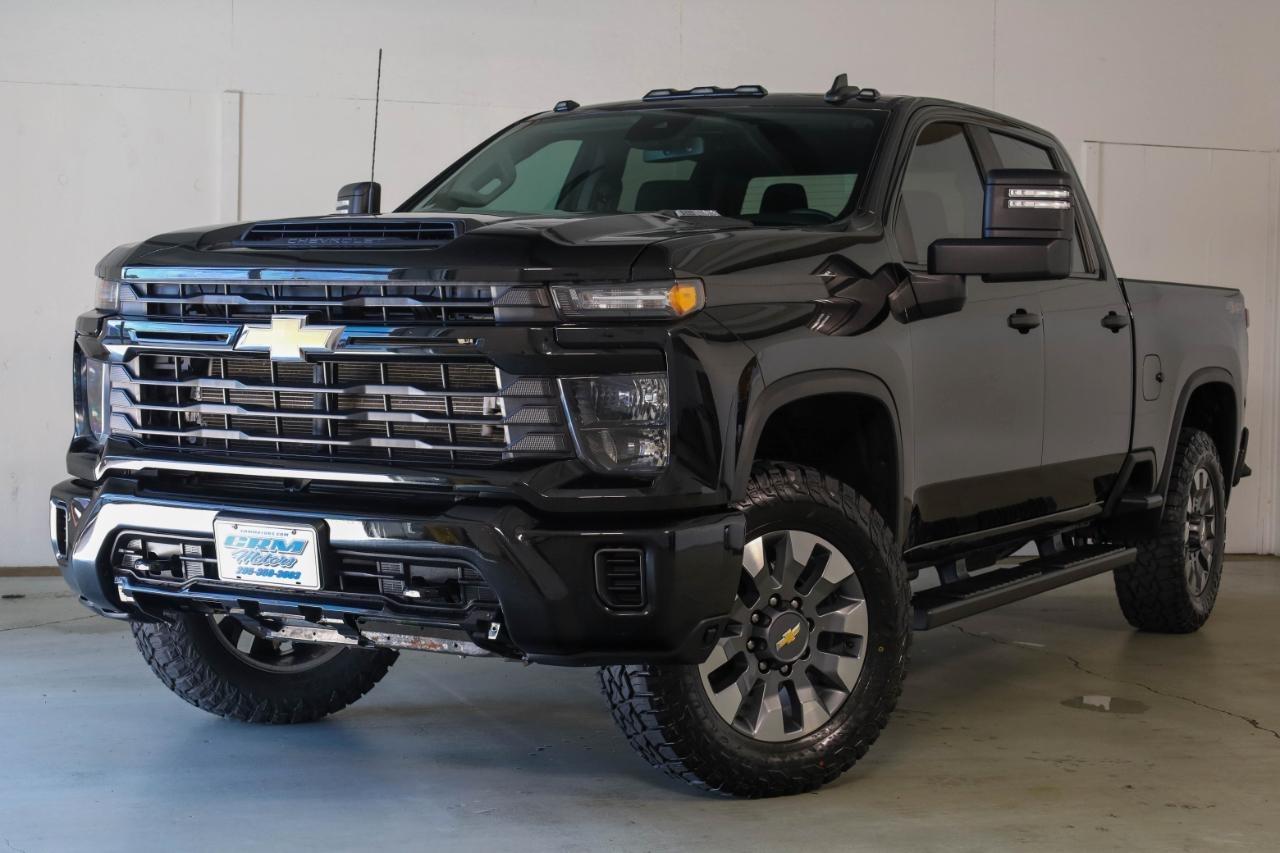 Chevrolet Silverado 2500HD 4WD Crew Cab 159" Custom 2024