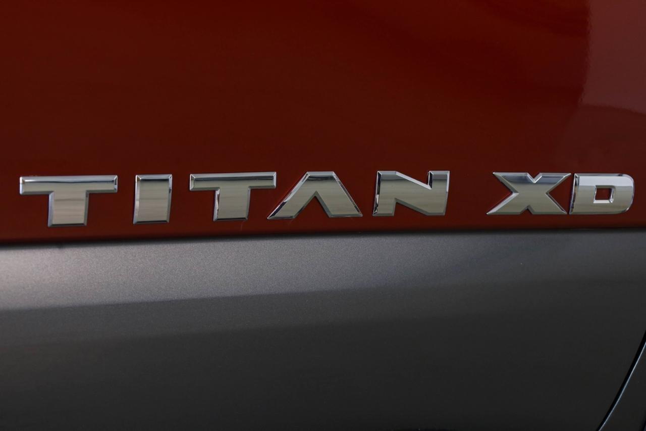 Nissan Titan XD 4x4 Crew Cab Platinum Reserve 2023