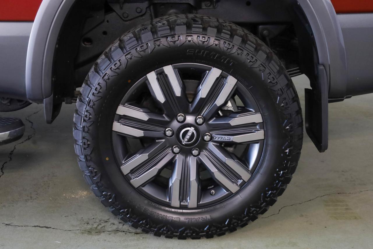 Nissan Titan XD 4x4 Crew Cab Platinum Reserve 2023