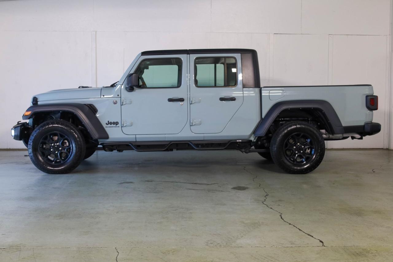 Jeep Gladiator Sport 4x4 2023