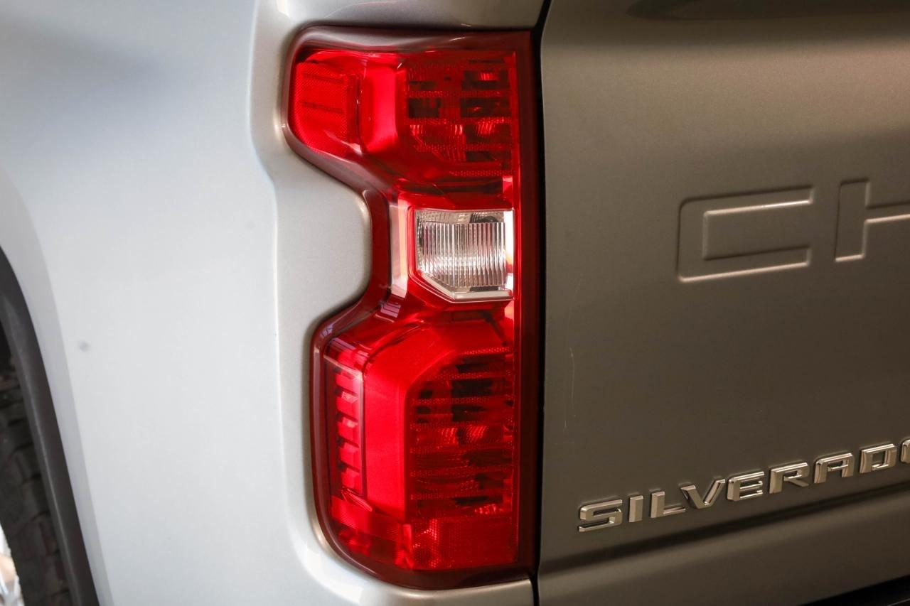Chevrolet Silverado 3500HD 4WD Crew Cab 159" LT 2024
