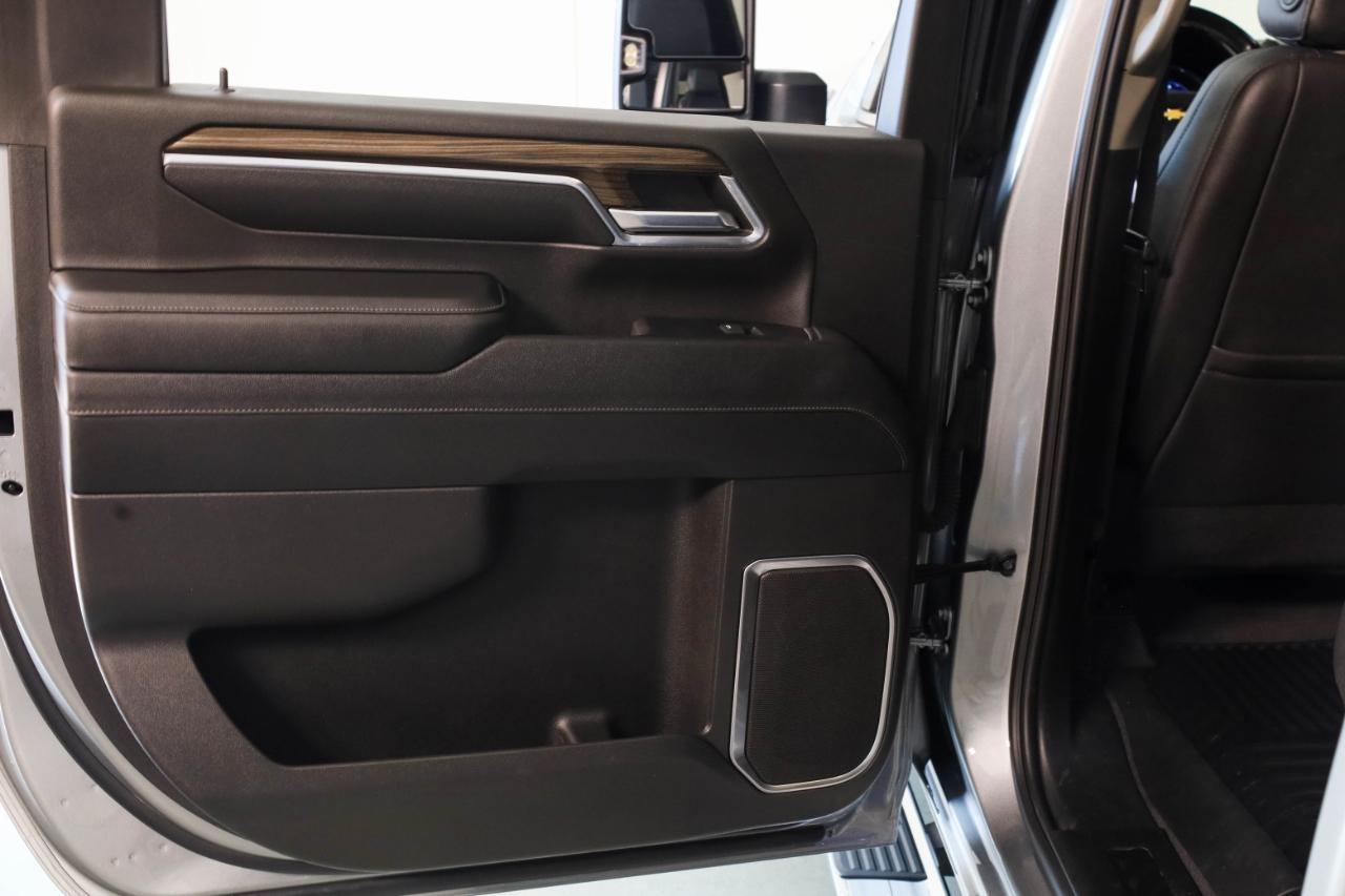 Chevrolet Silverado 3500HD 4WD Crew Cab 159" LT 2024