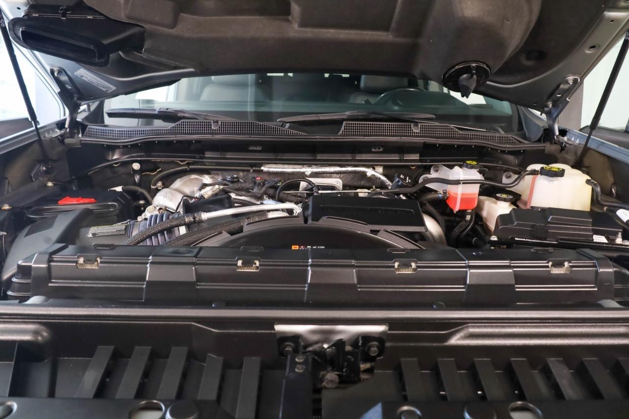 Chevrolet Silverado 3500HD 4WD Crew Cab 159" LT 2024