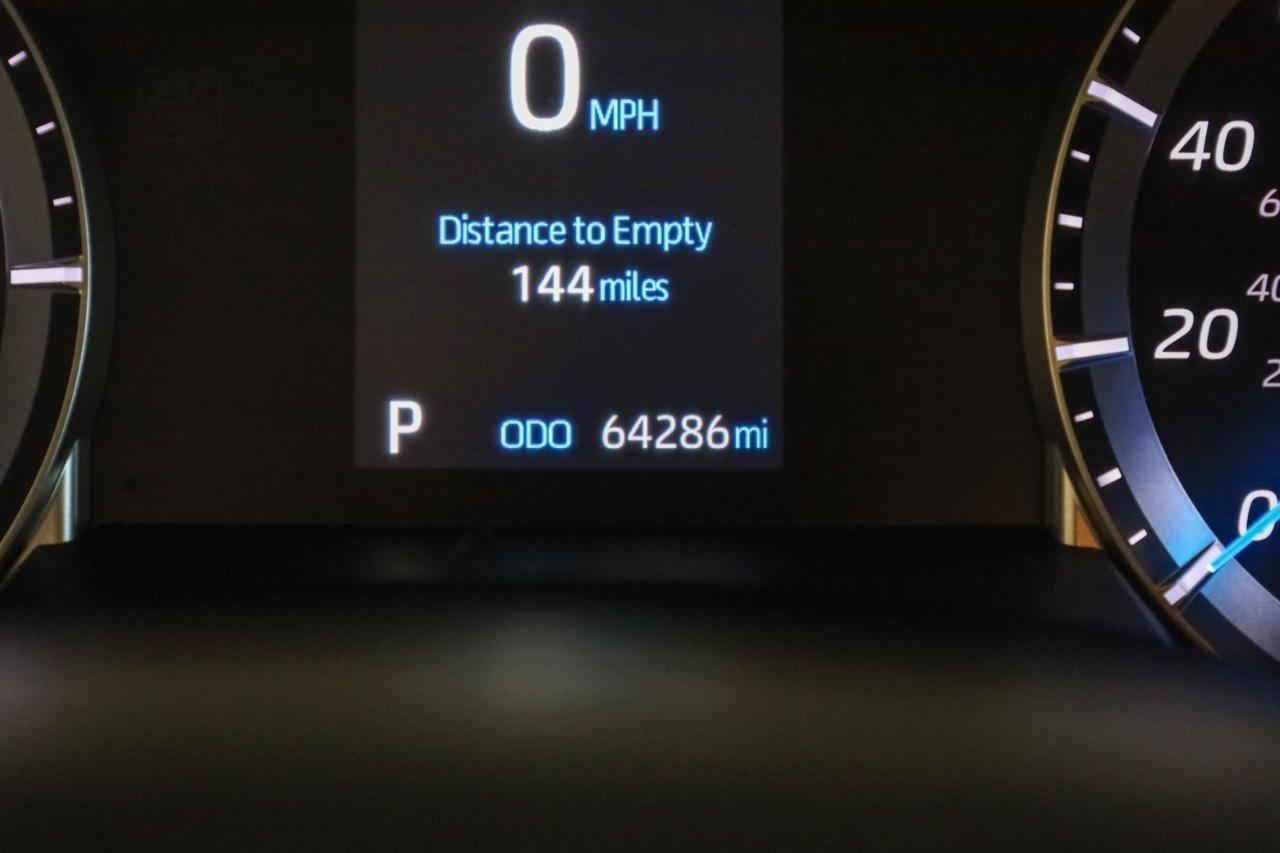 Toyota Highlander Hybrid LE FWD (Natl) 2022