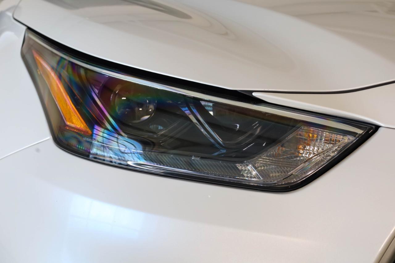 Toyota Highlander Hybrid LE FWD (Natl) 2022