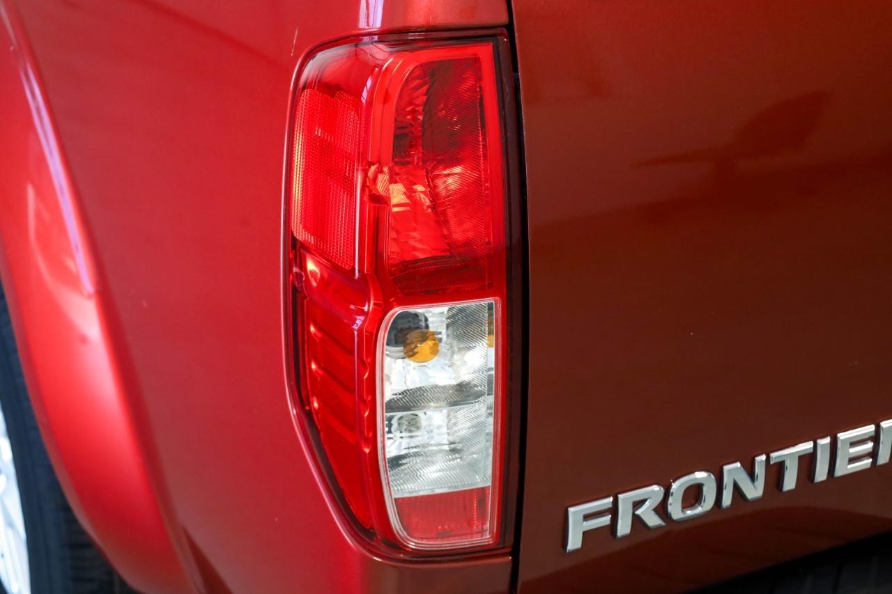 Nissan Frontier 2WD Crew Cab SWB Auto SV 2016
