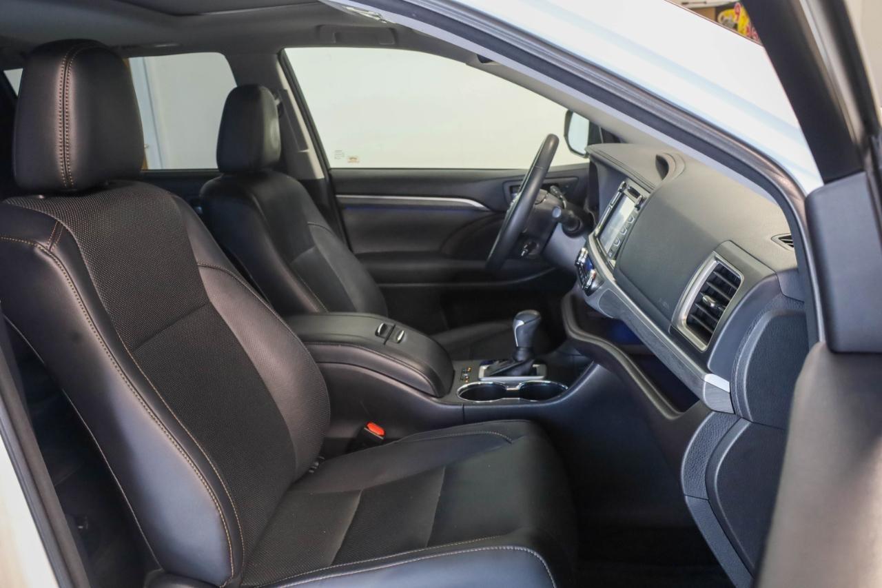 Toyota Highlander Limited V6 FWD (Natl) 2018