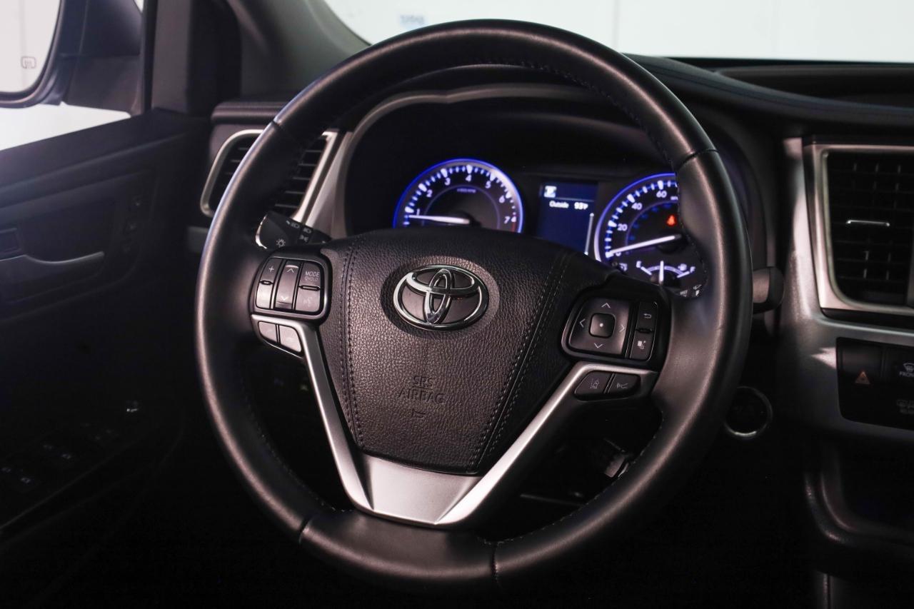 Toyota Highlander Limited V6 FWD (Natl) 2018