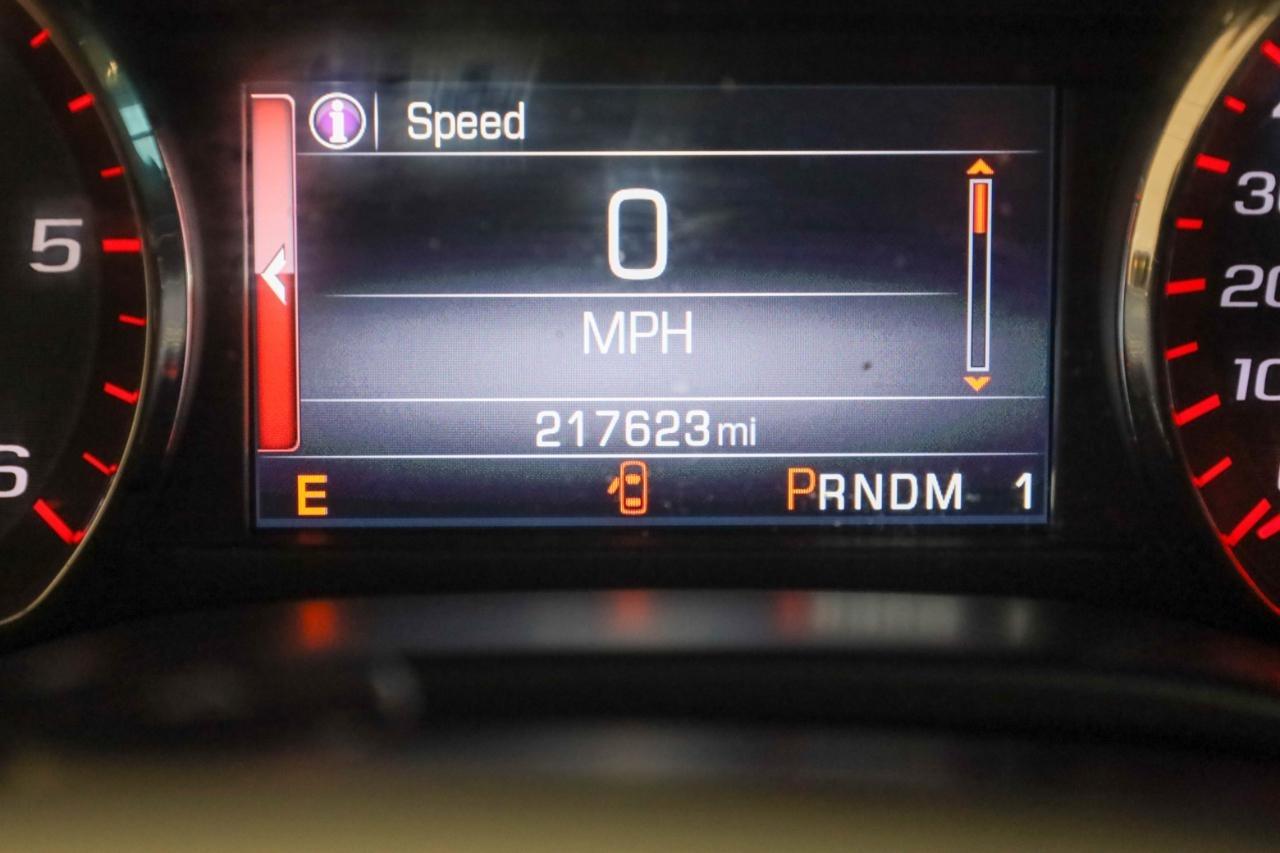 GMC Sierra 2500HD available WiFi 4WD Crew Cab 153.7" SLT 2015