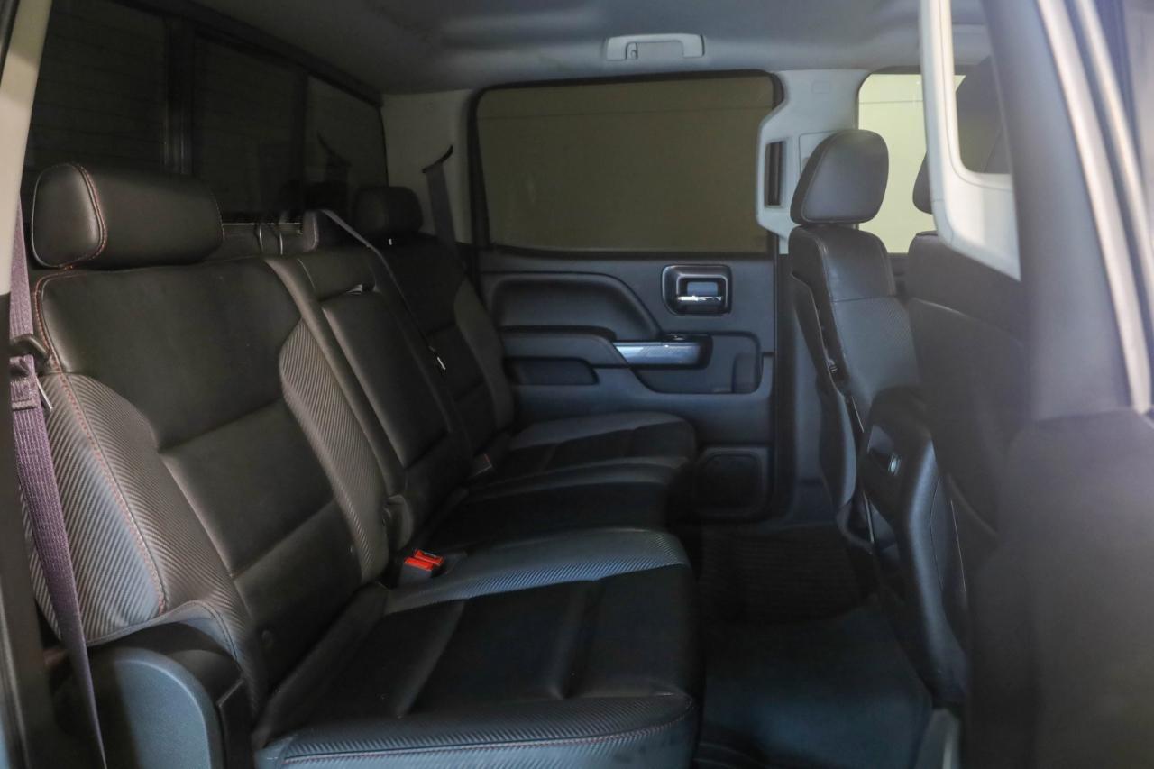 GMC Sierra 2500HD available WiFi 4WD Crew Cab 153.7" SLT 2015