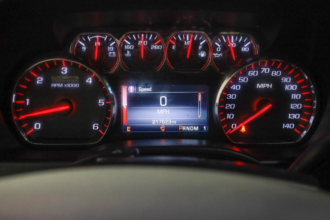 GMC Sierra 2500HD available WiFi 4WD Crew Cab 153.7" SLT 2015