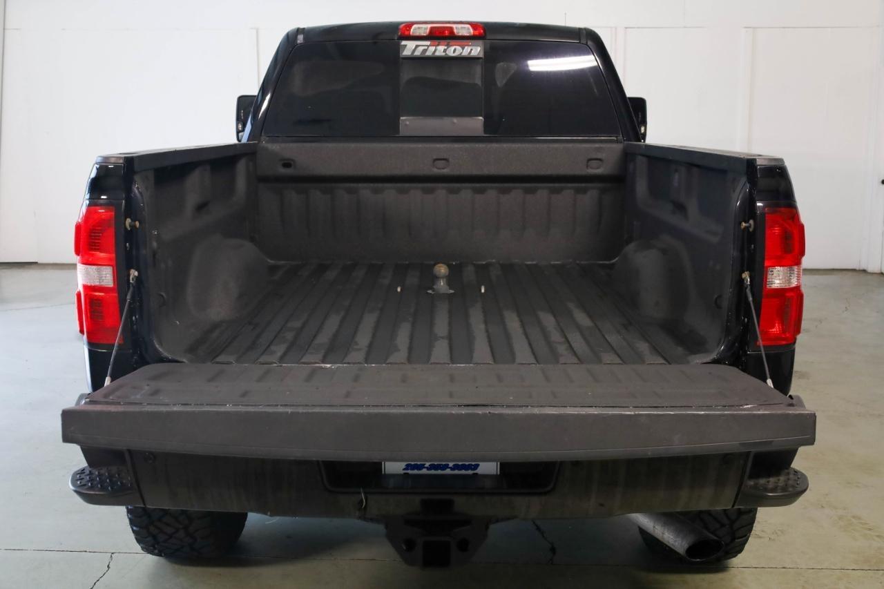 GMC Sierra 2500HD available WiFi 4WD Crew Cab 153.7" SLT 2015