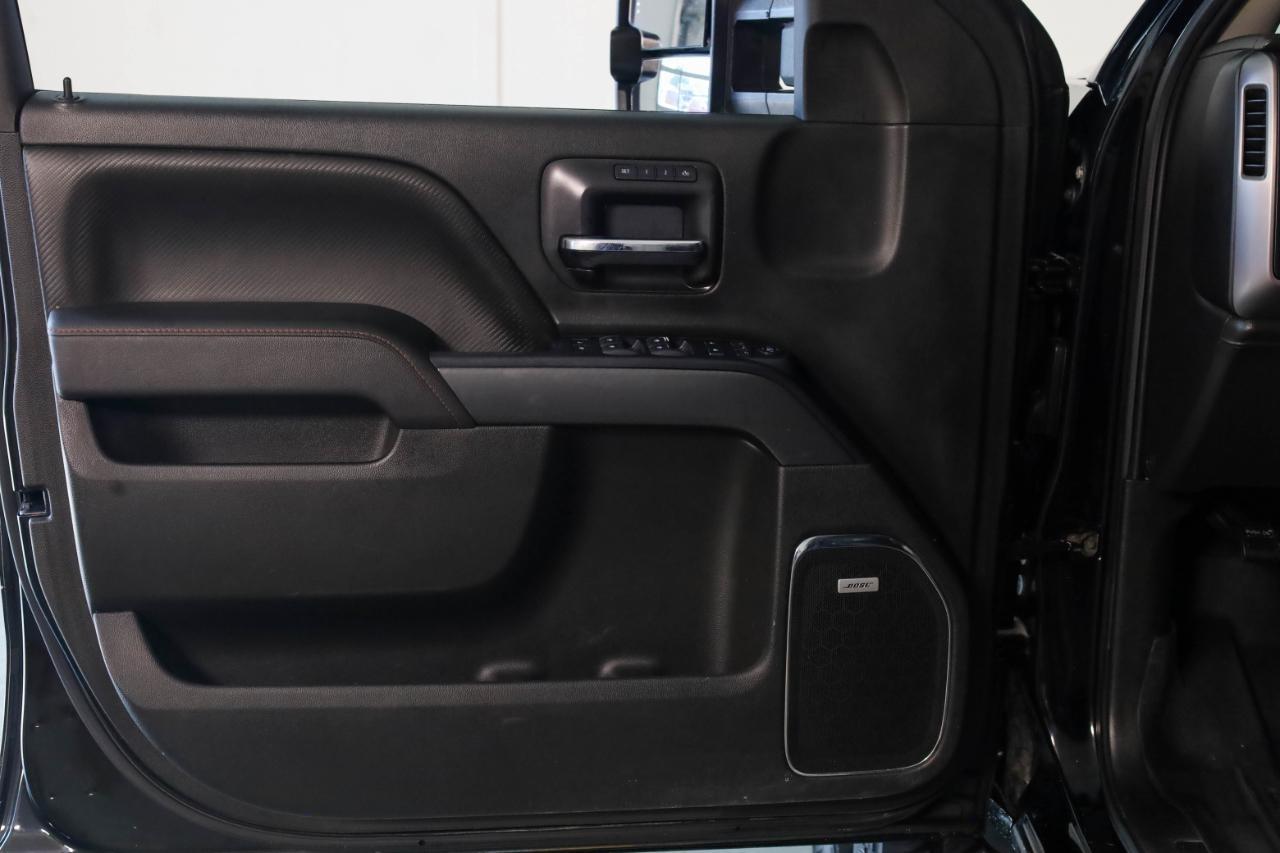 GMC Sierra 2500HD available WiFi 4WD Crew Cab 153.7" SLT 2015