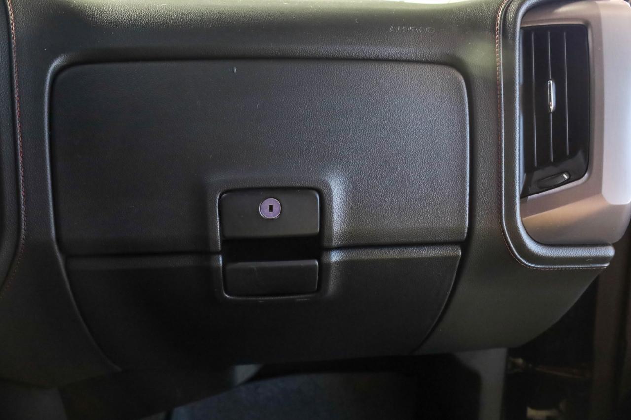 GMC Sierra 2500HD available WiFi 4WD Crew Cab 153.7" SLT 2015