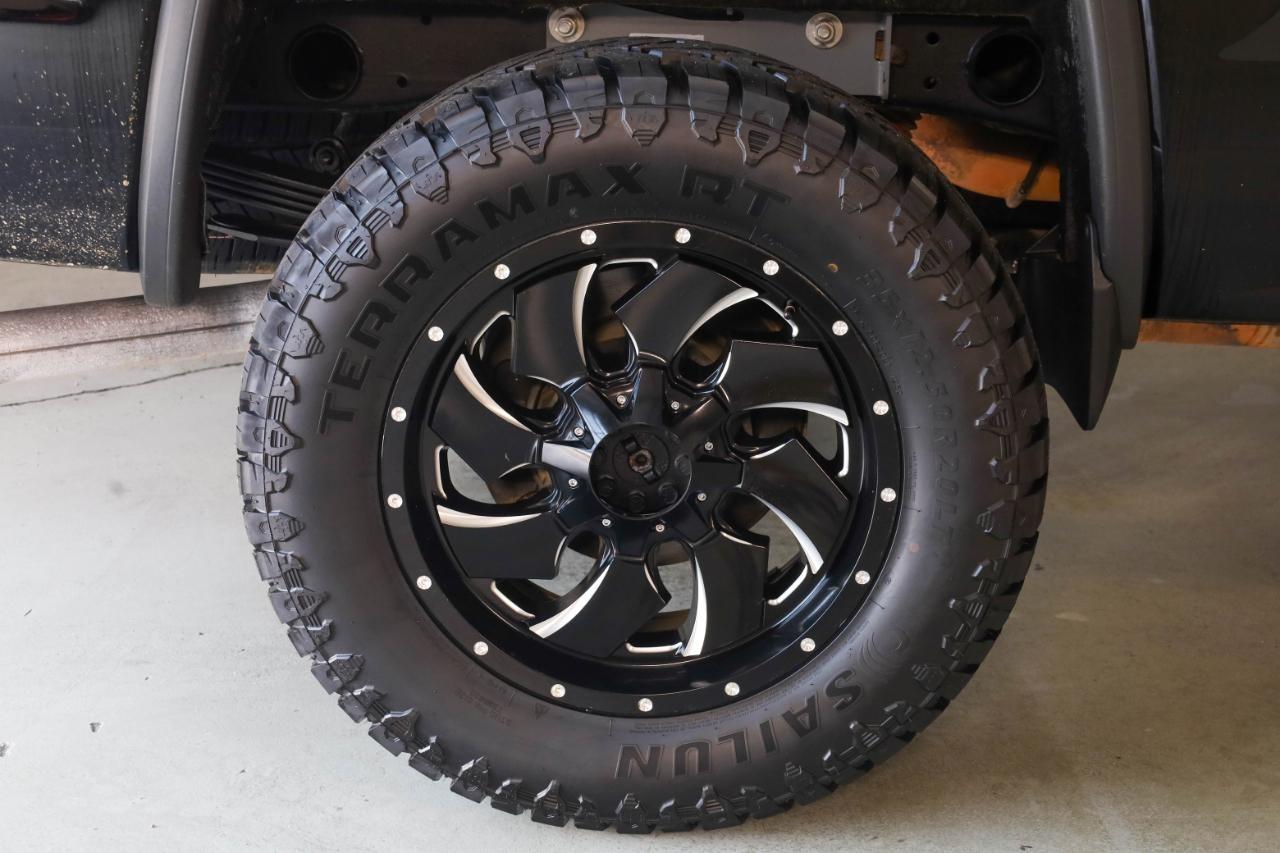 GMC Sierra 2500HD available WiFi 4WD Crew Cab 153.7" SLT 2015