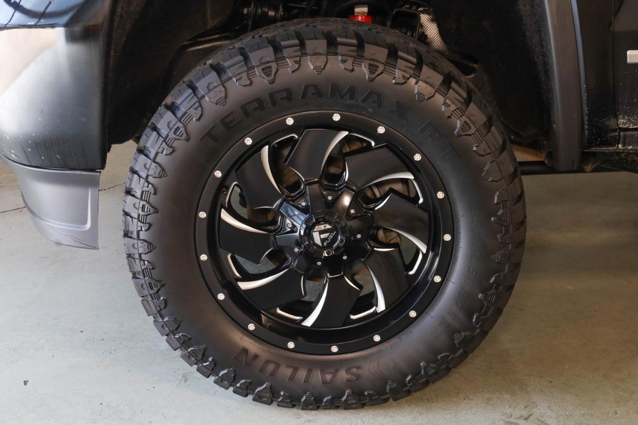 GMC Sierra 2500HD available WiFi 4WD Crew Cab 153.7" SLT 2015