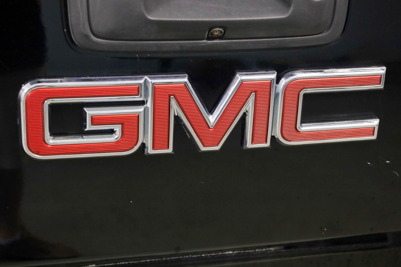 GMC Sierra 2500HD available WiFi 4WD Crew Cab 153.7" SLT 2015