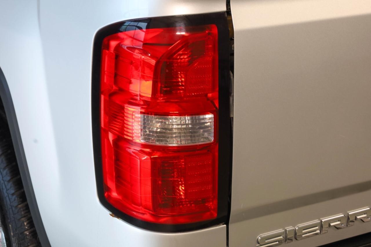 GMC Sierra 1500 4WD Crew Cab 143.5" SLT 2014