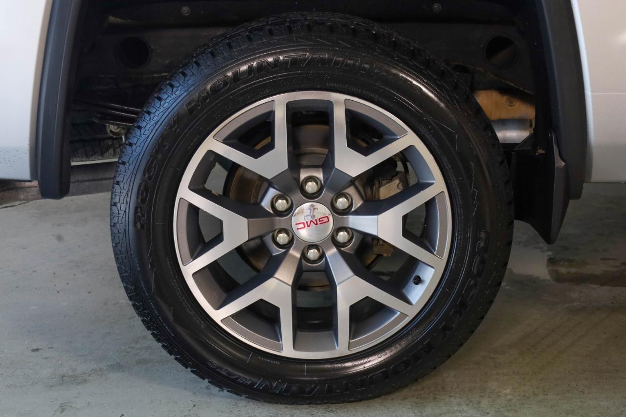 GMC Sierra 1500 4WD Crew Cab 143.5" SLT 2014