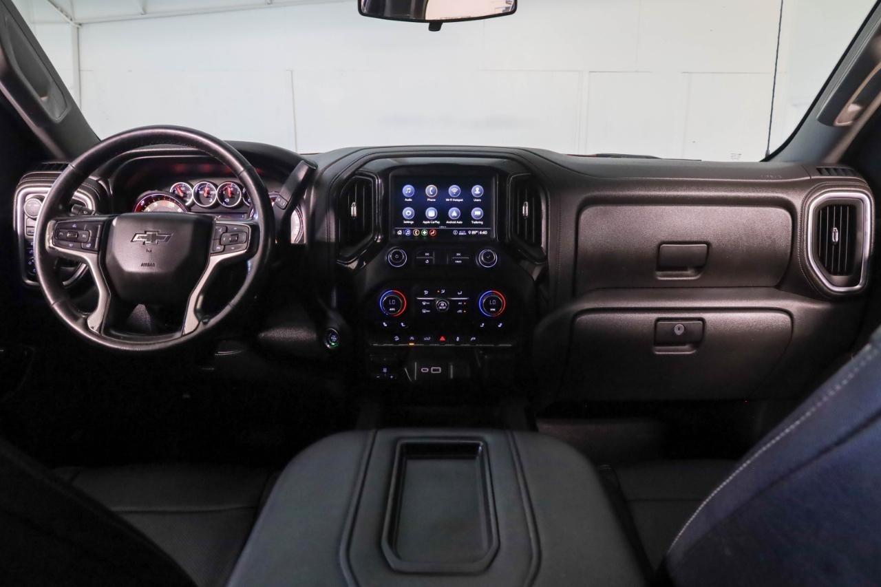 Chevrolet Silverado 1500 4WD Crew Cab 147" RST 2020
