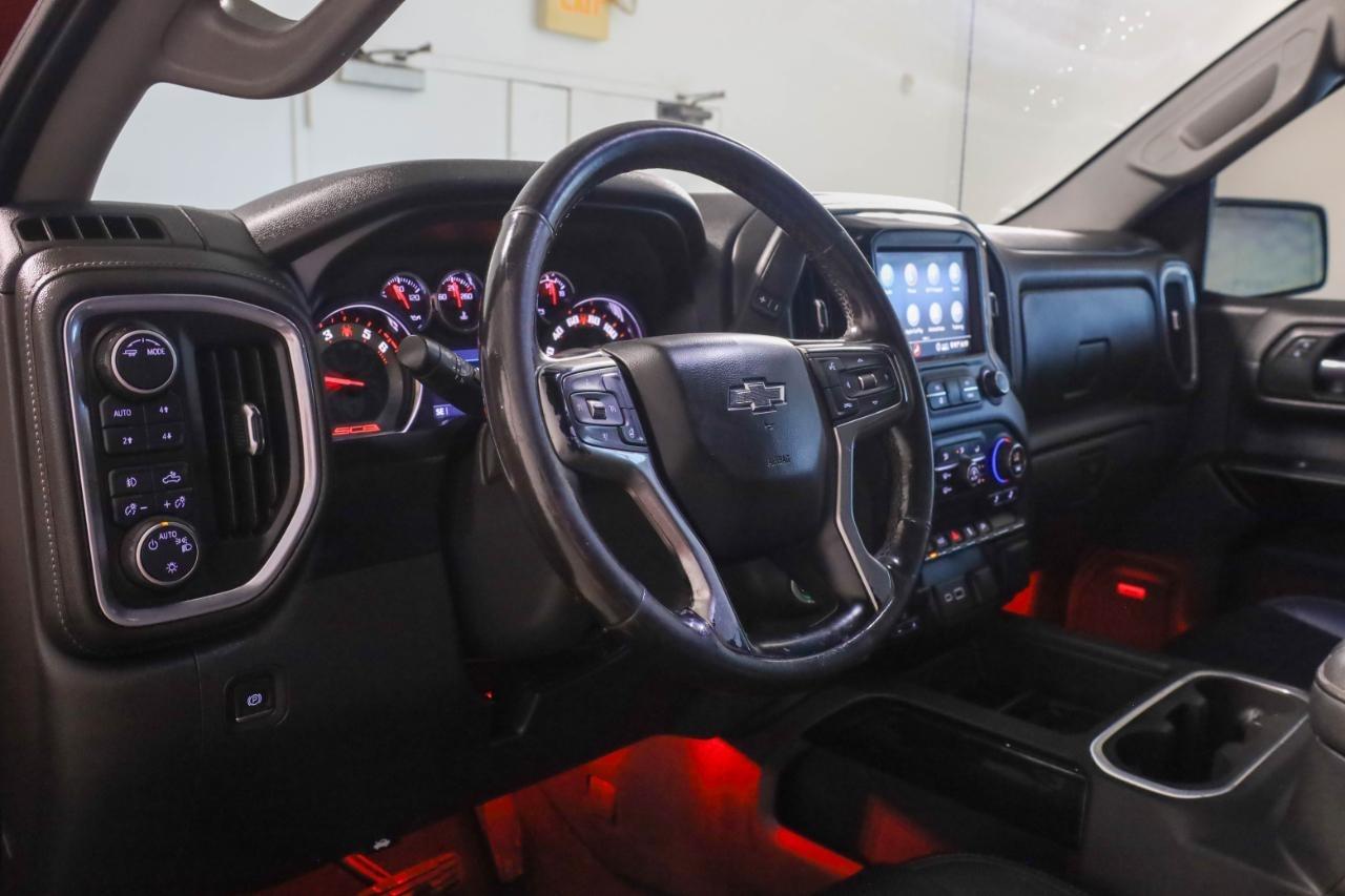 Chevrolet Silverado 1500 4WD Crew Cab 147" RST 2020