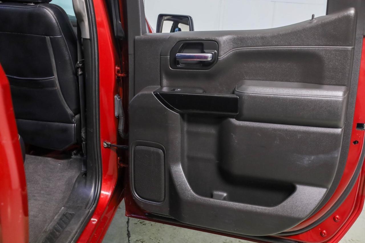 Chevrolet Silverado 1500 4WD Crew Cab 147" RST 2020