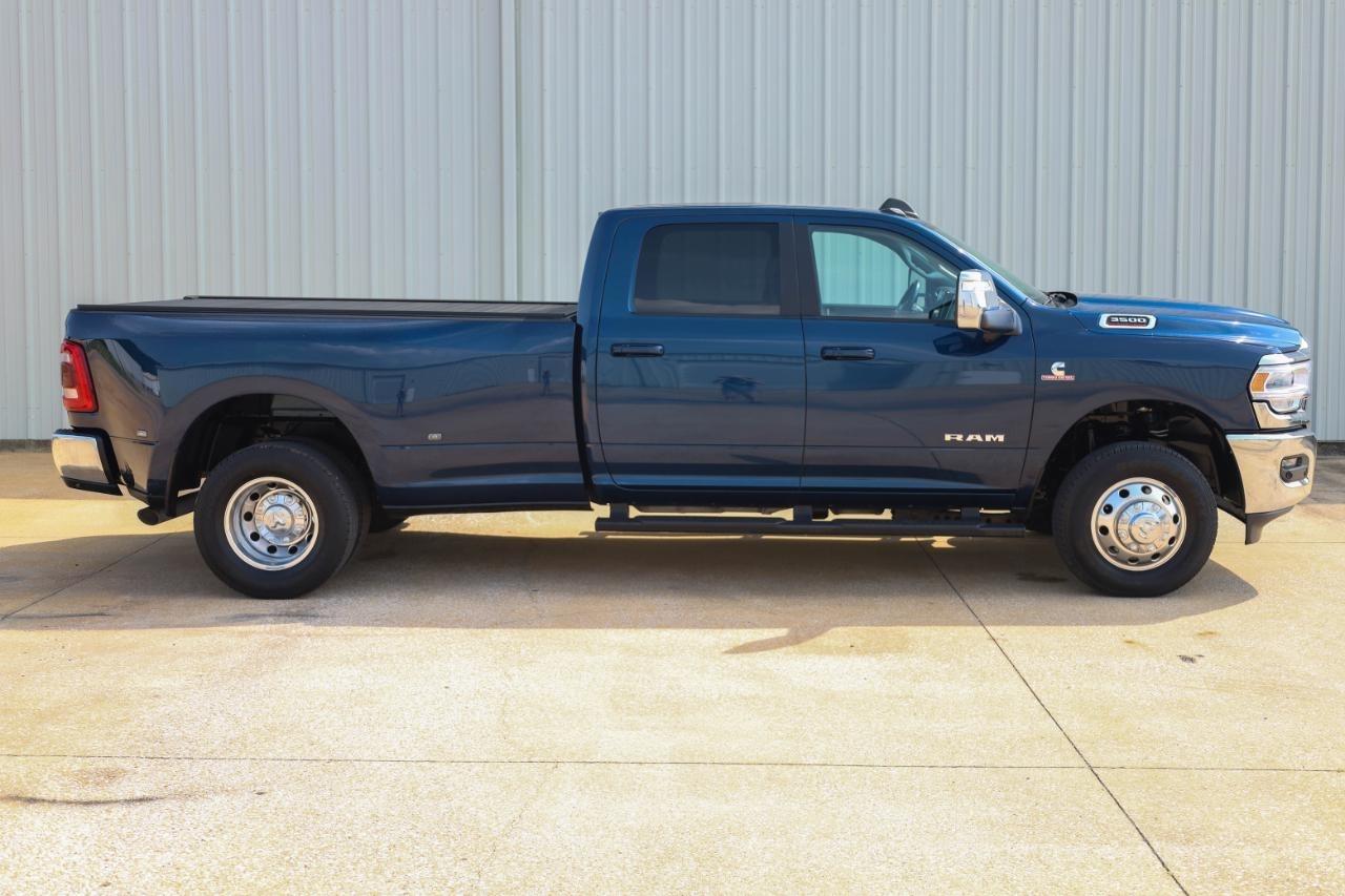 RAM 3500 Laramie 4x4 Crew Cab 8' Box 2024