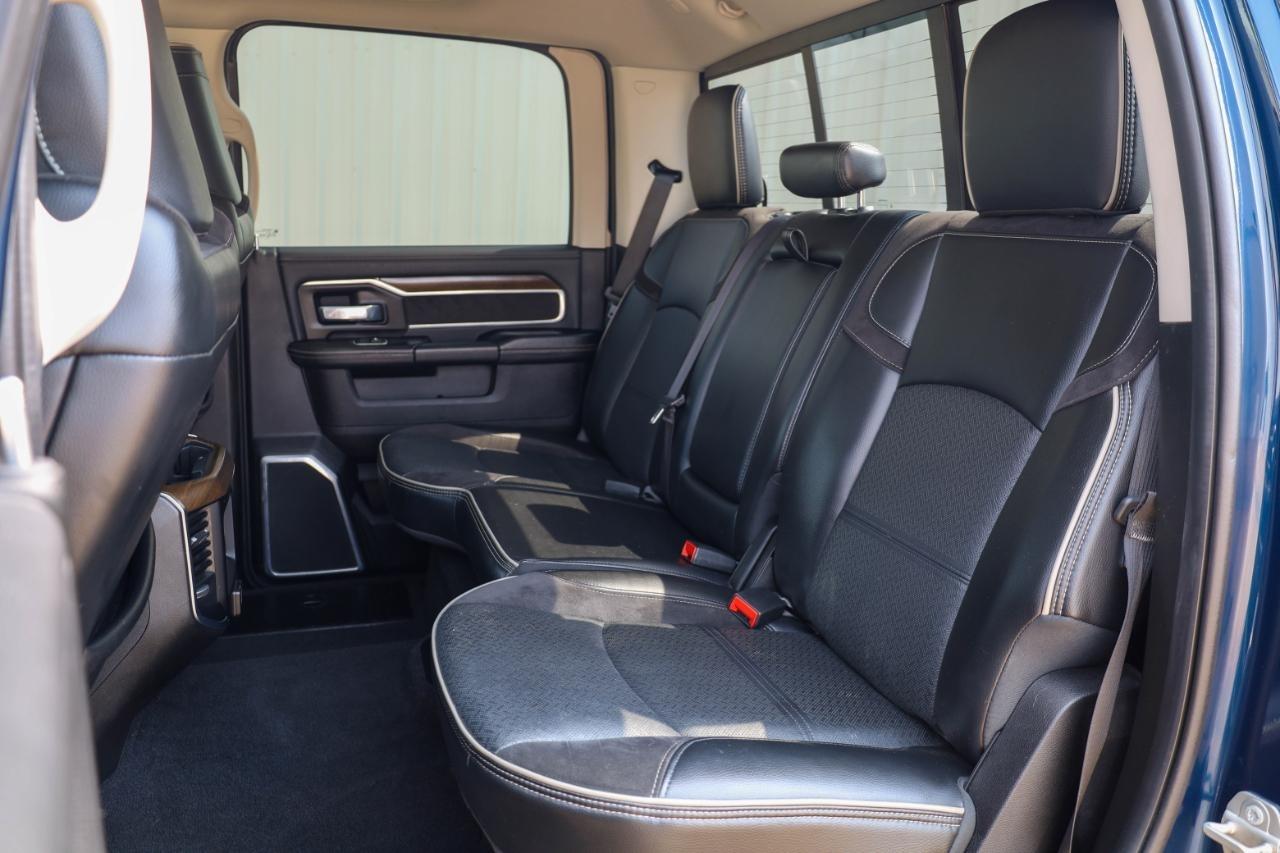 RAM 3500 Laramie 4x4 Crew Cab 8' Box 2024