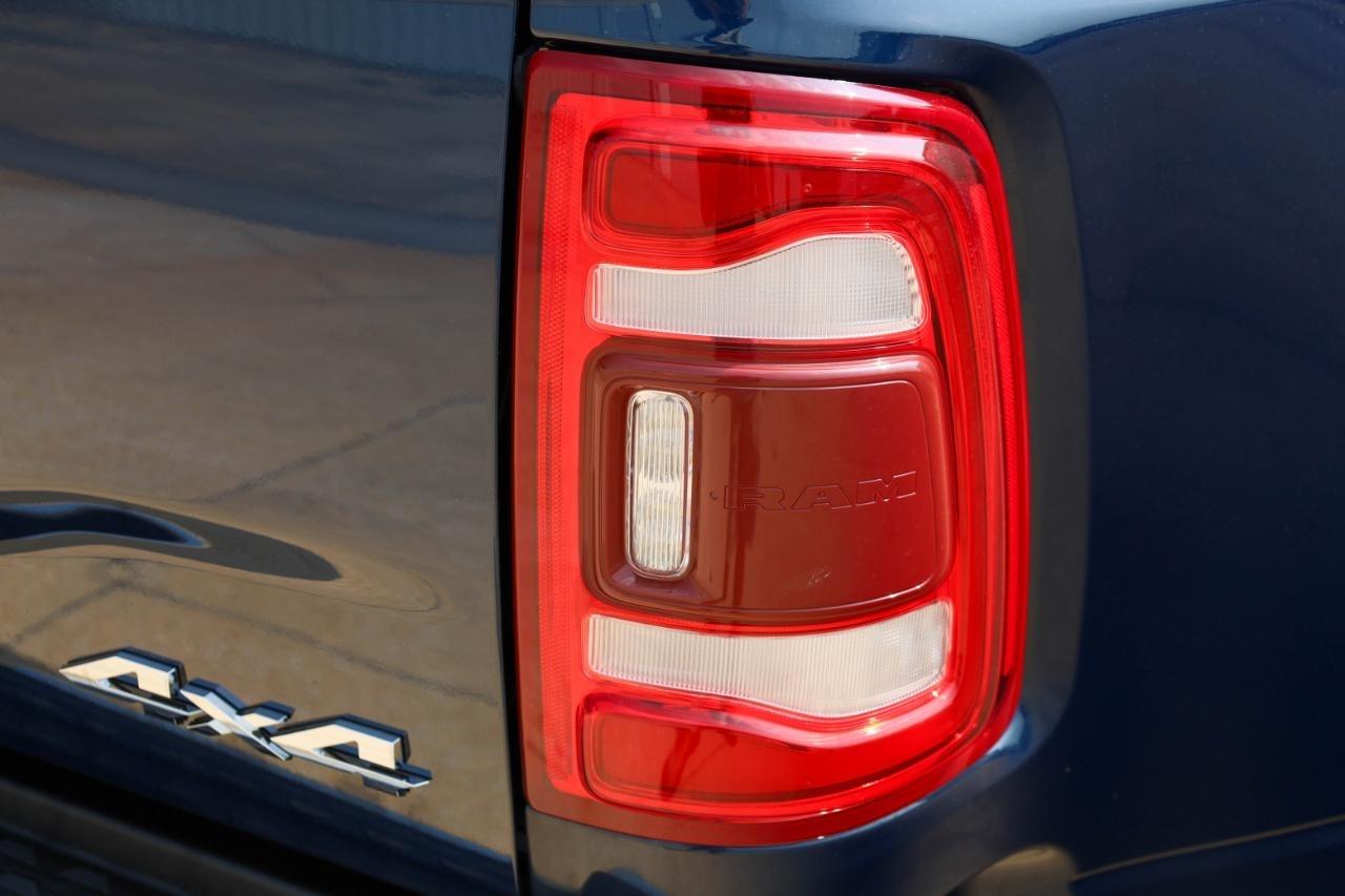 RAM 3500 Laramie 4x4 Crew Cab 8' Box 2024