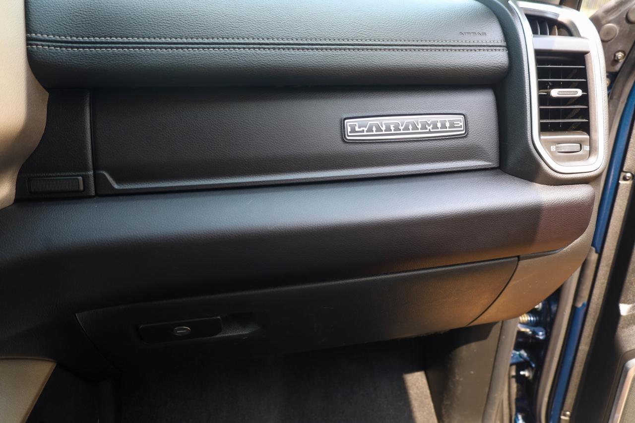 RAM 3500 Laramie 4x4 Crew Cab 8' Box 2024