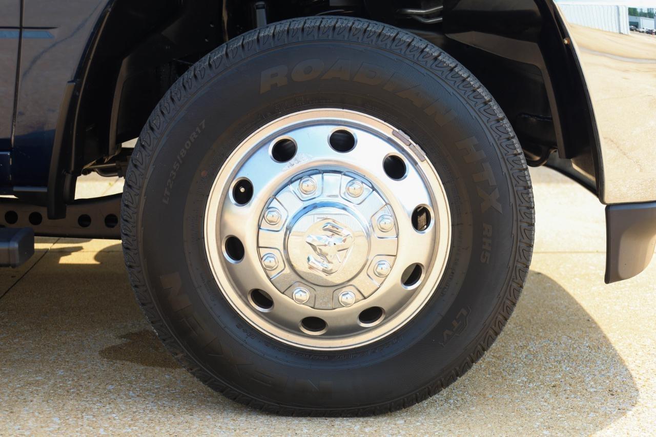 RAM 3500 Laramie 4x4 Crew Cab 8' Box 2024