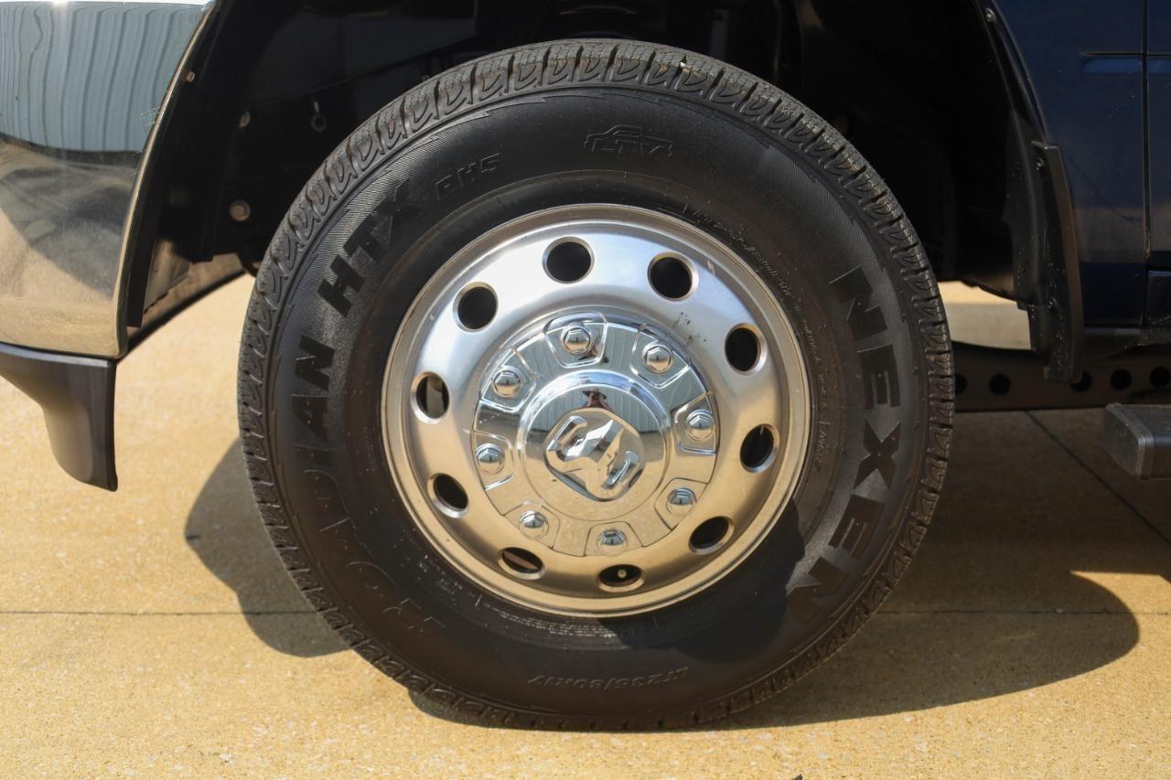 RAM 3500 Laramie 4x4 Crew Cab 8' Box 2024