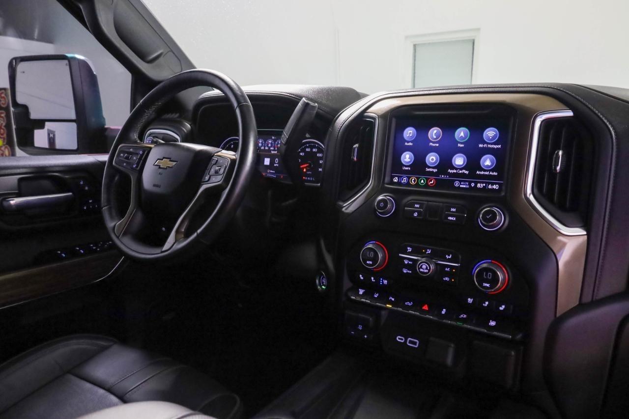 Chevrolet Silverado 2500HD 4WD Crew Cab 159" High Country 2022