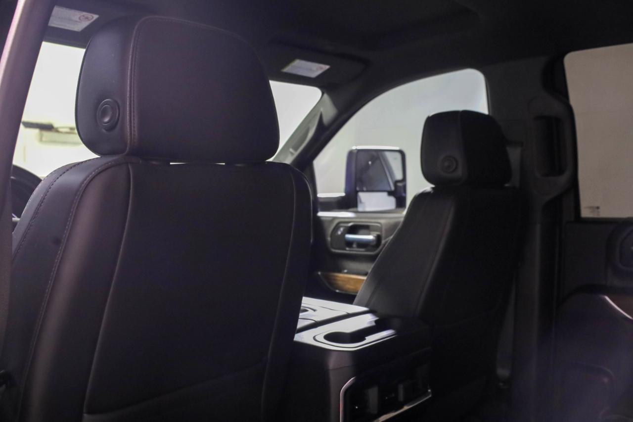 Chevrolet Silverado 2500HD 4WD Crew Cab 159" High Country 2022
