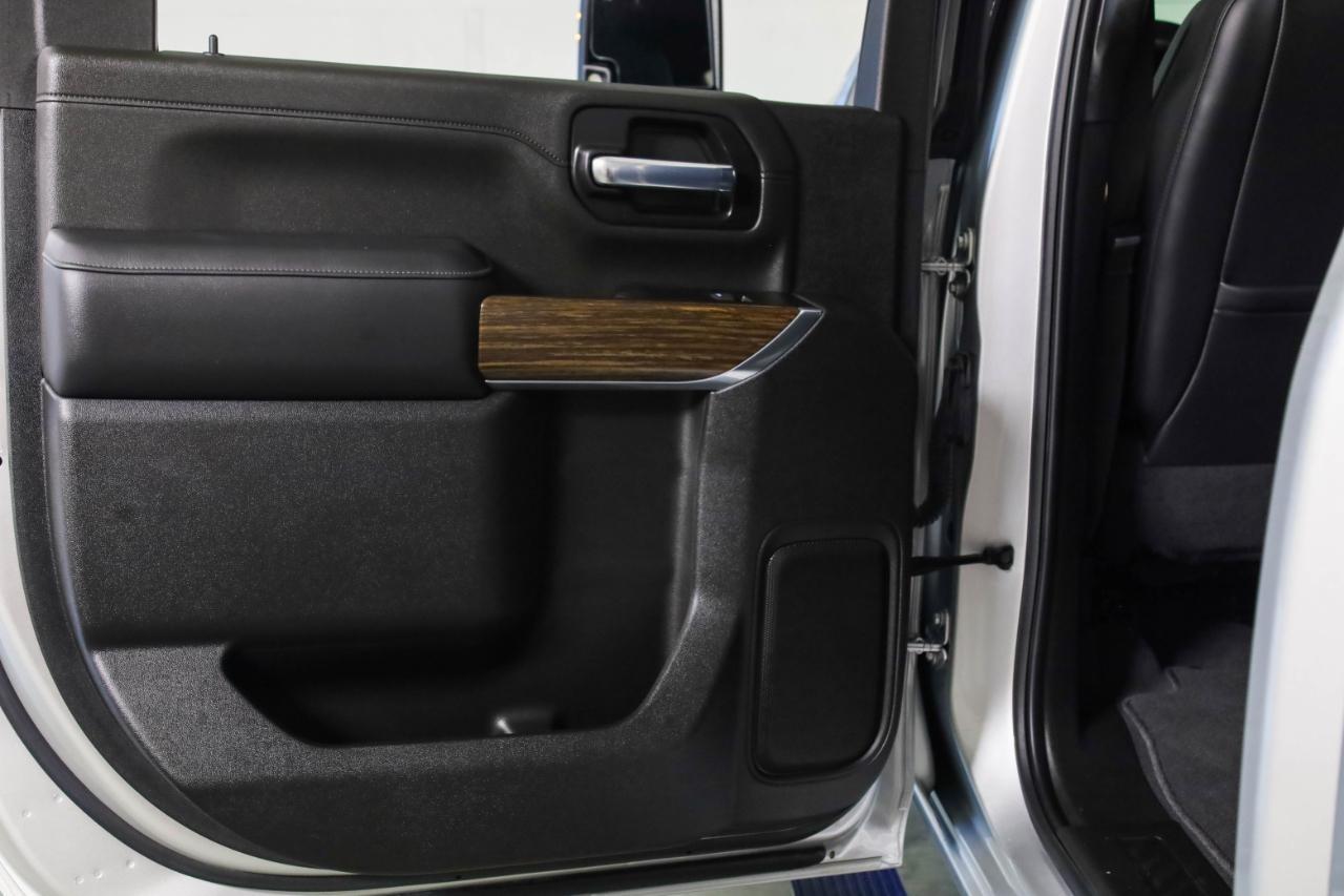Chevrolet Silverado 2500HD 4WD Crew Cab 159" High Country 2022