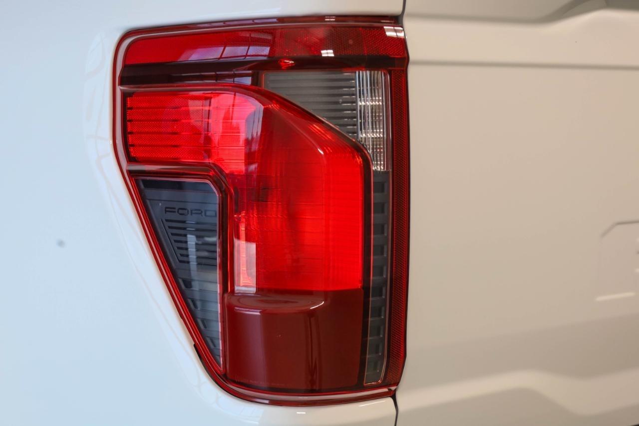 Ford F-150 XLT 2WD SuperCrew 5.5' Box 2025