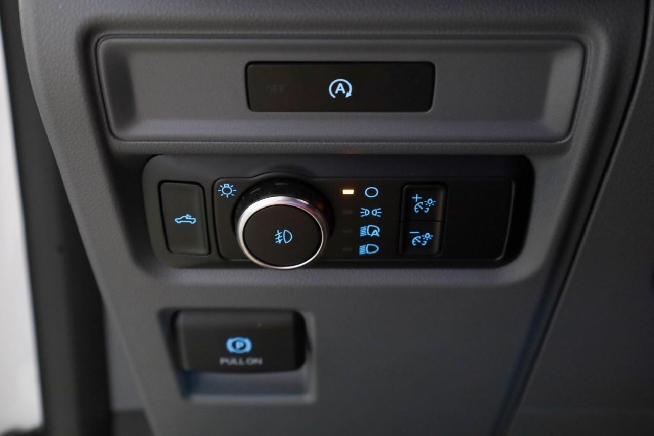 Ford F-150 XLT 2WD SuperCrew 5.5' Box 2025