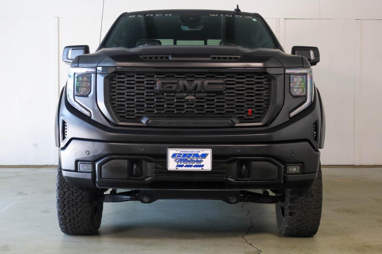 GMC Sierra 1500 4WD Crew Cab 147" AT4 2023