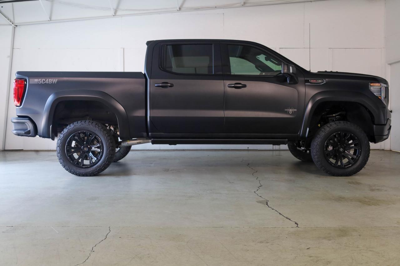 GMC Sierra 1500 4WD Crew Cab 147" AT4 2023