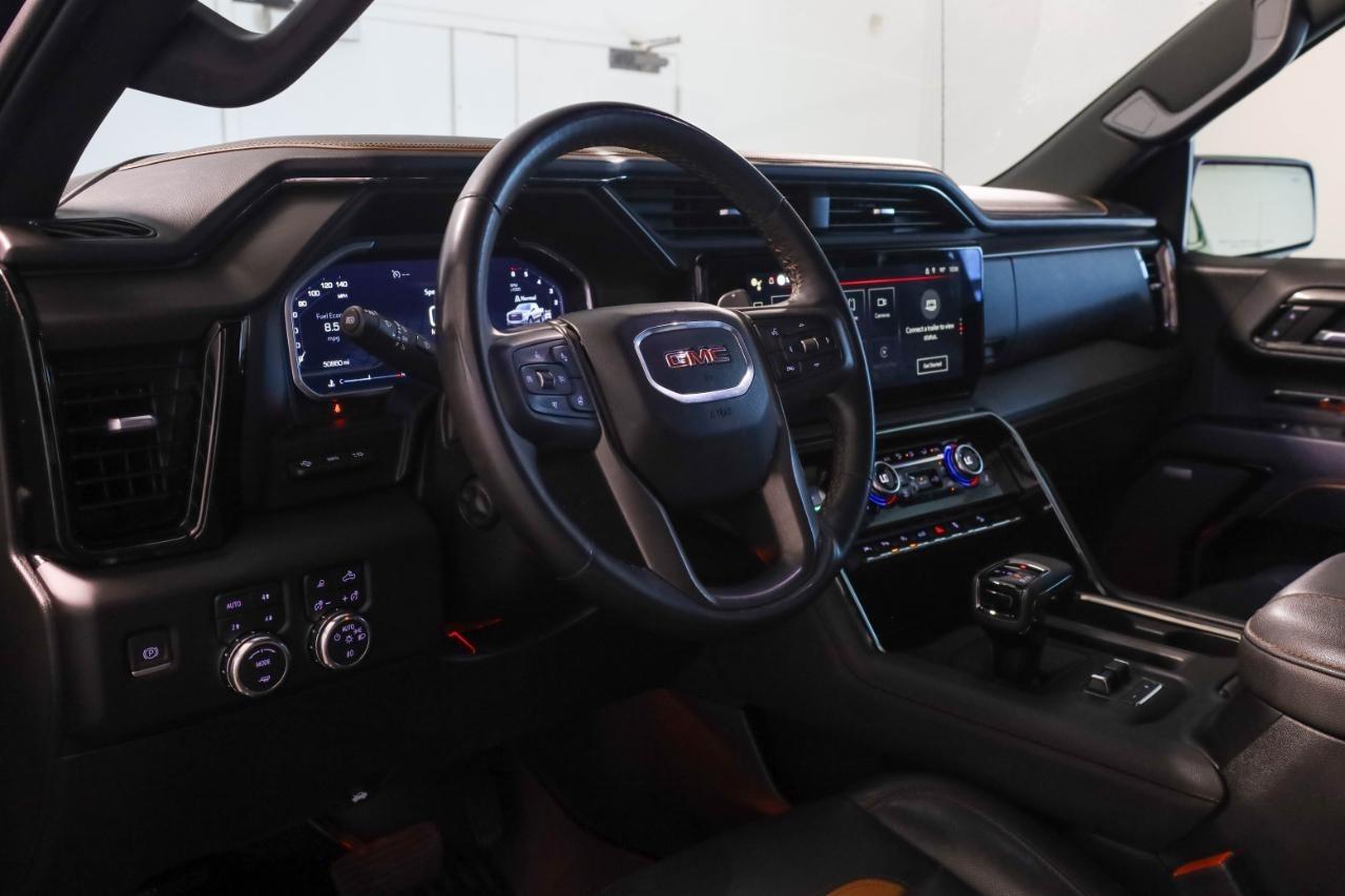 GMC Sierra 1500 4WD Crew Cab 147" AT4 2023