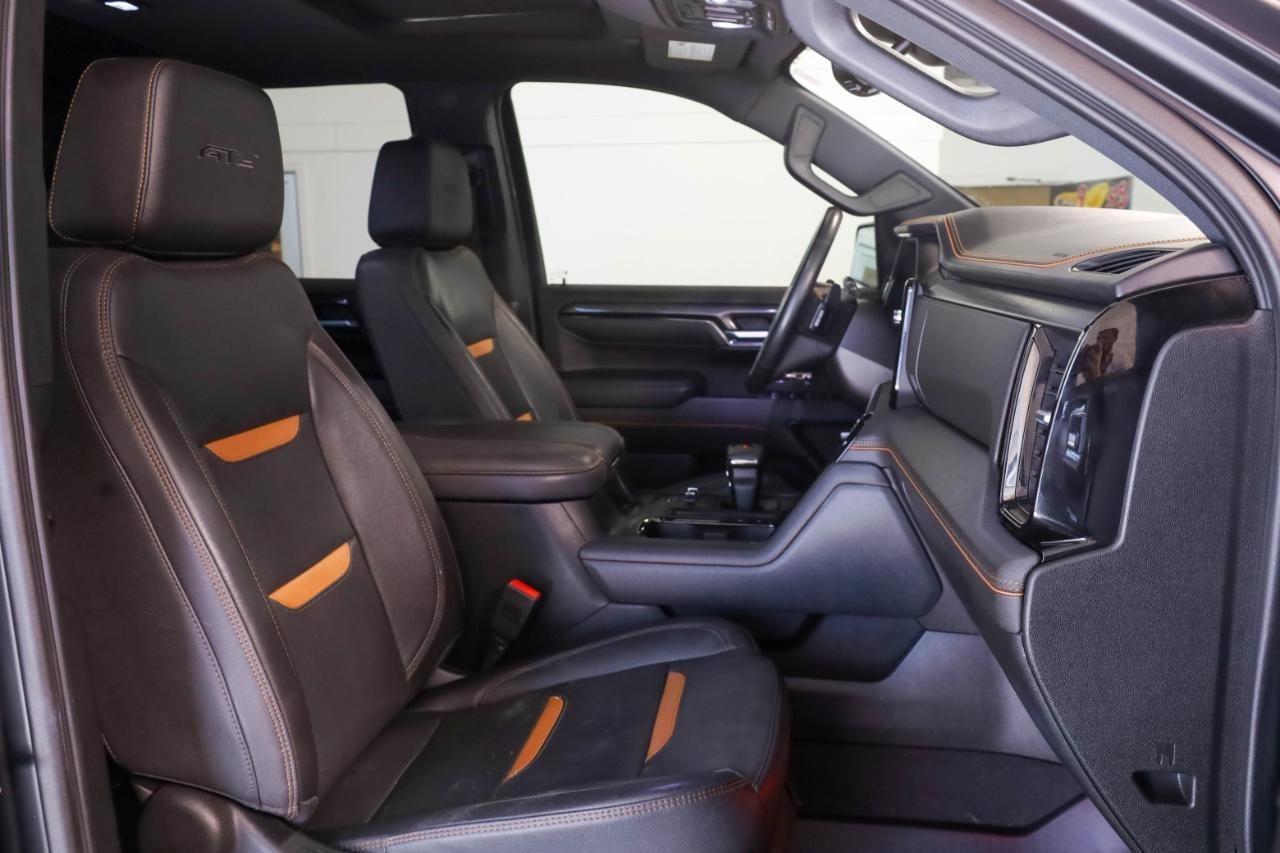 GMC Sierra 1500 4WD Crew Cab 147" AT4 2023