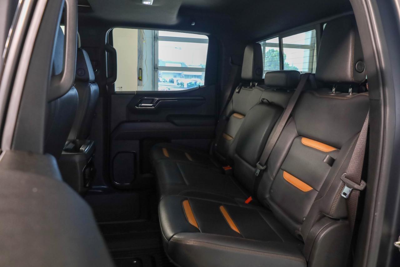 GMC Sierra 1500 4WD Crew Cab 147" AT4 2023