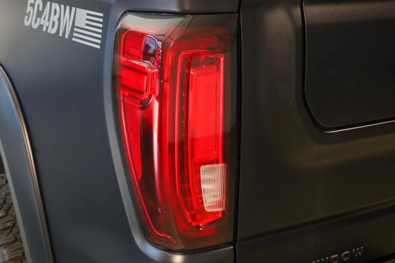 GMC Sierra 1500 4WD Crew Cab 147" AT4 2023