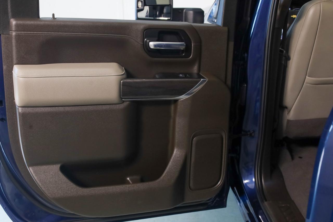 Chevrolet Silverado 2500HD 4WD Crew Cab 159" LTZ 2022