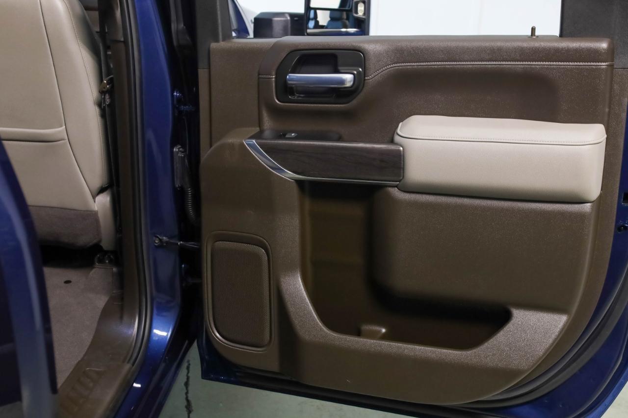Chevrolet Silverado 2500HD 4WD Crew Cab 159" LTZ 2022