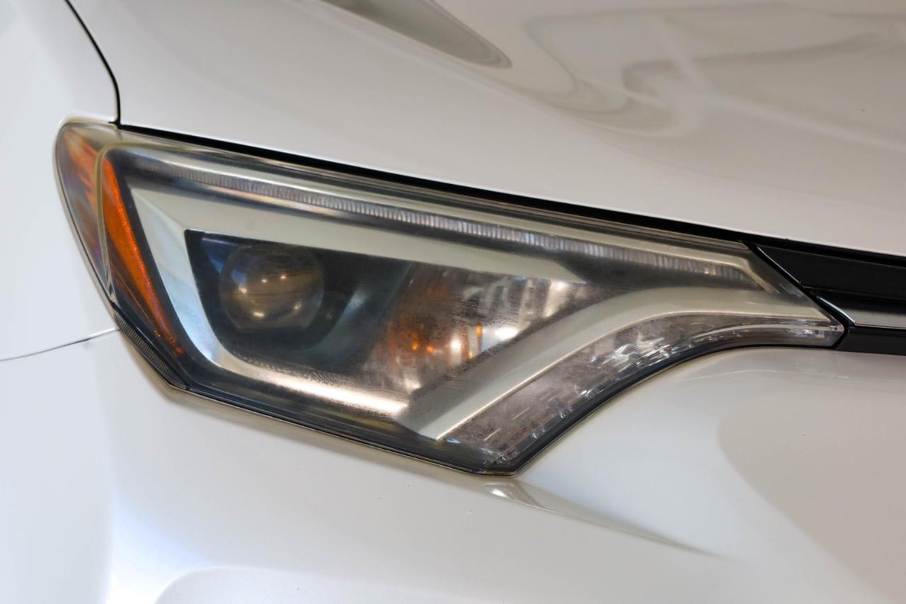 Toyota RAV4 Hybrid Limited AWD (Natl) 2017