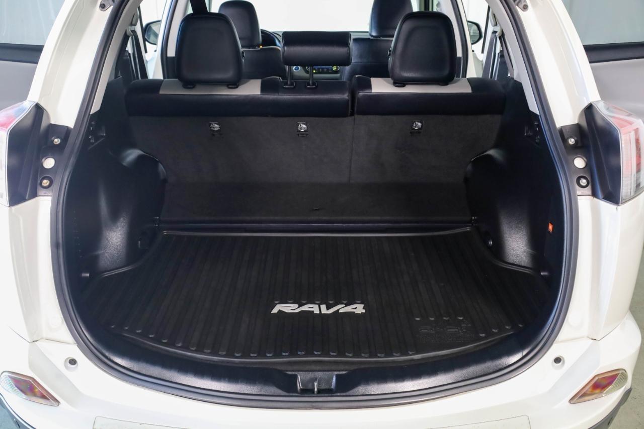 Toyota RAV4 Hybrid Limited AWD (Natl) 2017