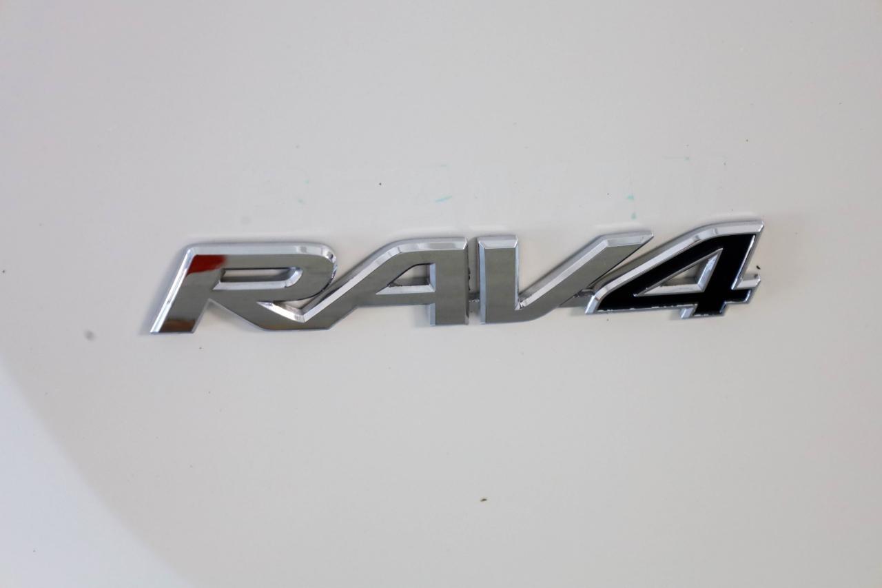 Toyota RAV4 Hybrid Limited AWD (Natl) 2017
